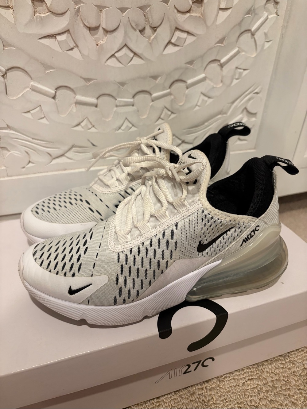 Nike Woman’s Air Max 270 White and Black Sneakers